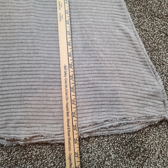 We The Free Lover Ribbed Split Back Pullover Cowl Neck Long Sleeve Size Medium - Picture 5 of 6